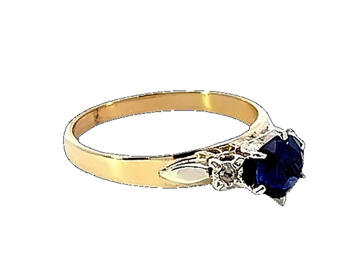 9ct Yellow Gold Synthetic Sapphire & CZ Ring