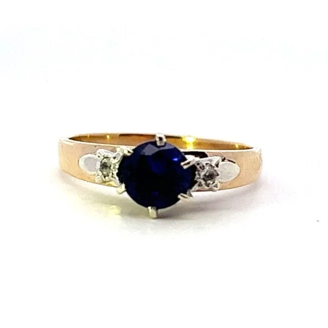 9ct Yellow Gold Synthetic Sapphire & CZ Ring